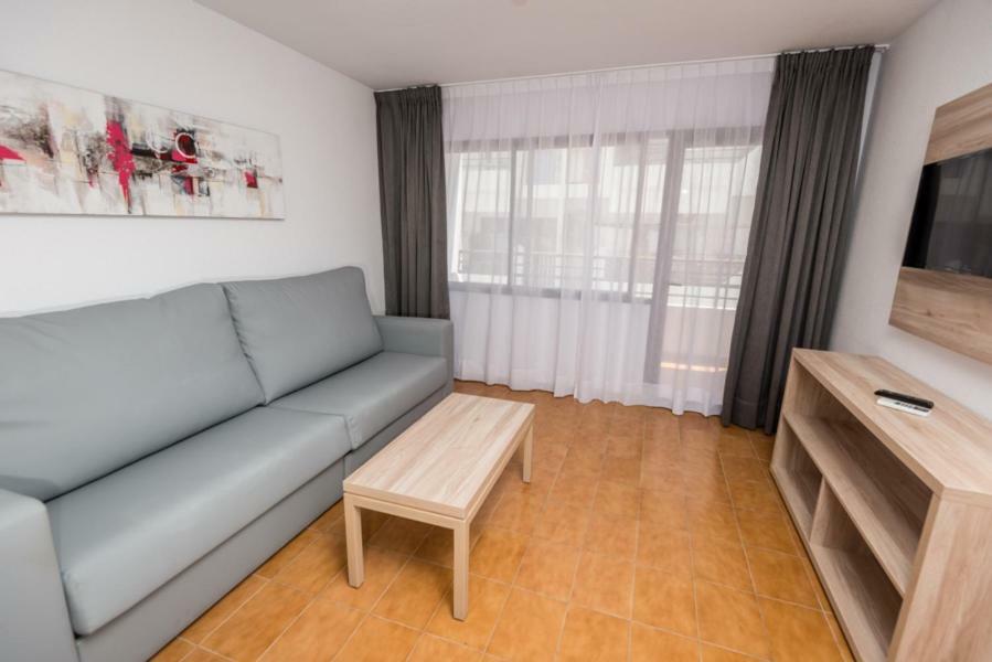 Apartments Niko Santa Eularia des Riu Luaran gambar
